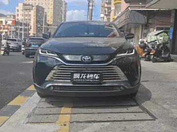 2022 Toyota Harrier с пробегом 39 200 км