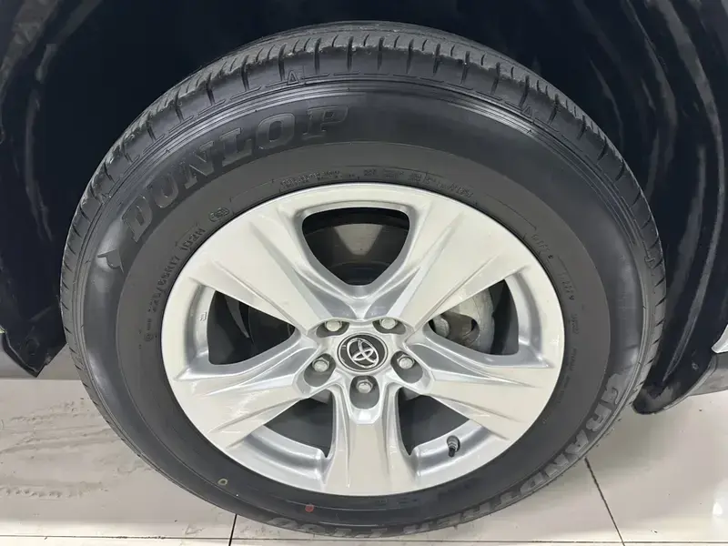 2022 Toyota RAV4 с пробегом 11 000 км