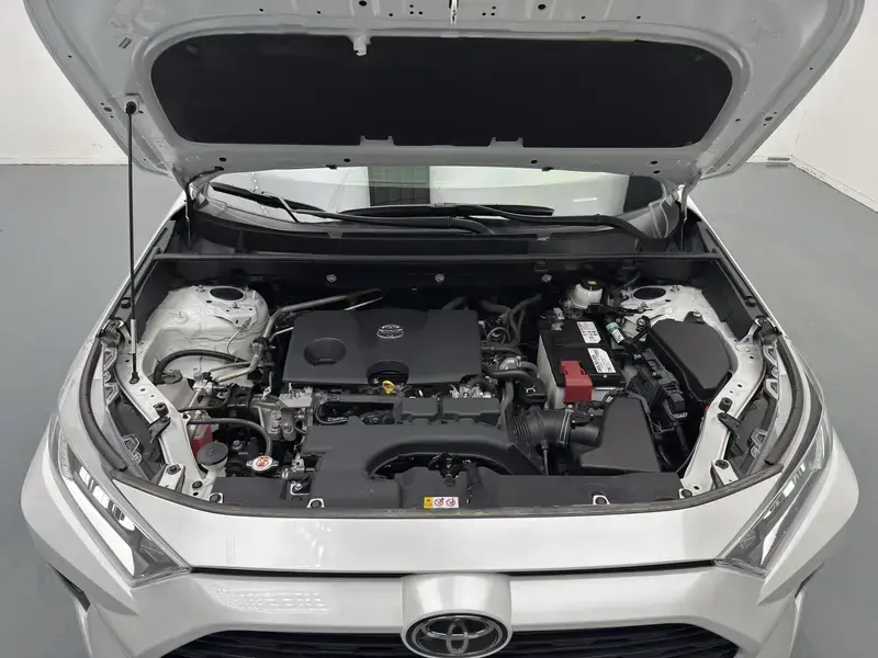2021 Toyota RAV4 с пробегом 49 800 км