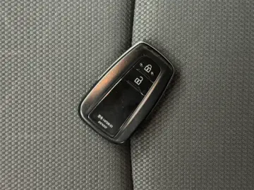 2021 Toyota RAV4 с пробегом 49 800 км