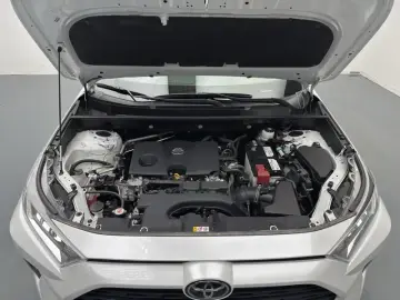 2021 Toyota RAV4 с пробегом 49 800 км