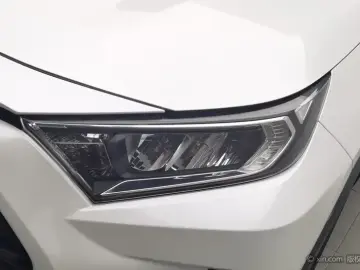 2021 Toyota RAV4 с пробегом 35 800 км