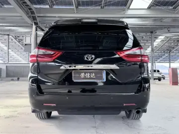 2020 Toyota Sienna с пробегом 84 000 км