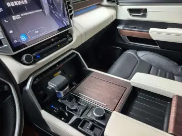 2022 Toyota Tundra с пробегом 57 000 км