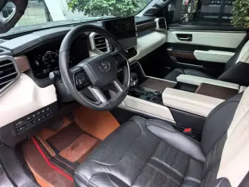 2022 Toyota Tundra с пробегом 57 000 км