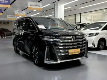 2023 Toyota Vellfire с пробегом 11 000 км