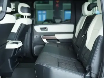 2023 Toyota Tundra с пробегом 58 000 км