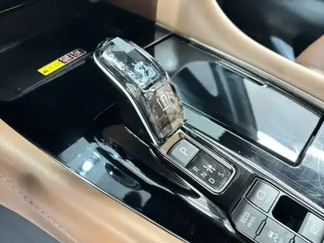 2023 Toyota Vellfire с пробегом 11 000 км