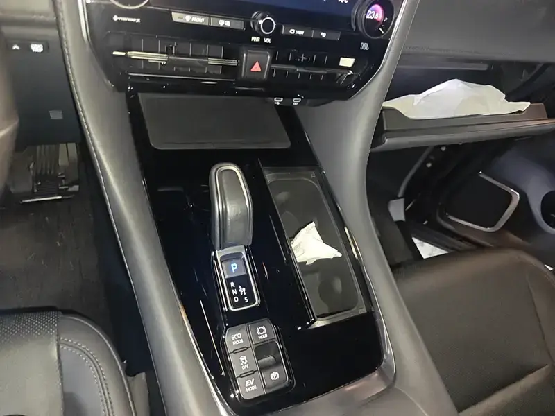 2023 Toyota Vellfire с пробегом 41 000 км