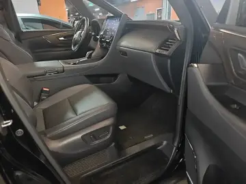 2023 Toyota Vellfire с пробегом 41 000 км