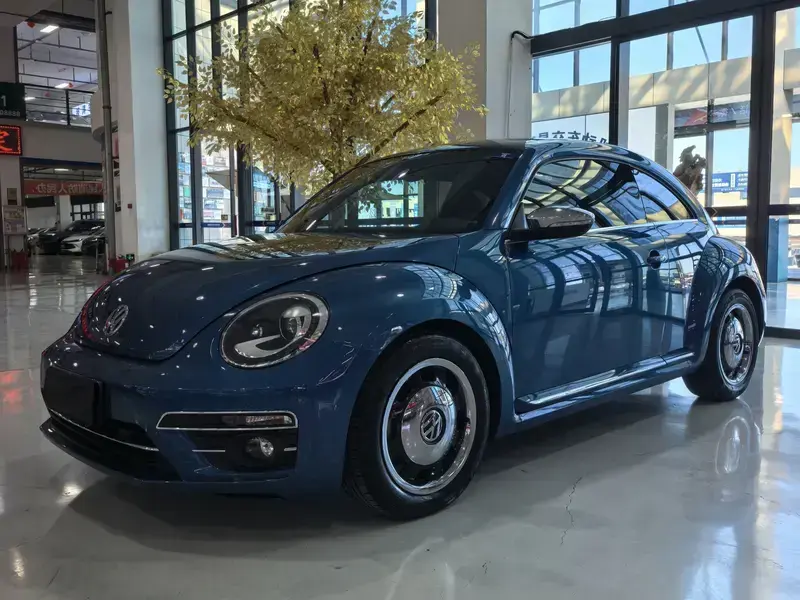 2019 Volkswagen Beetle с пробегом 82 000 км