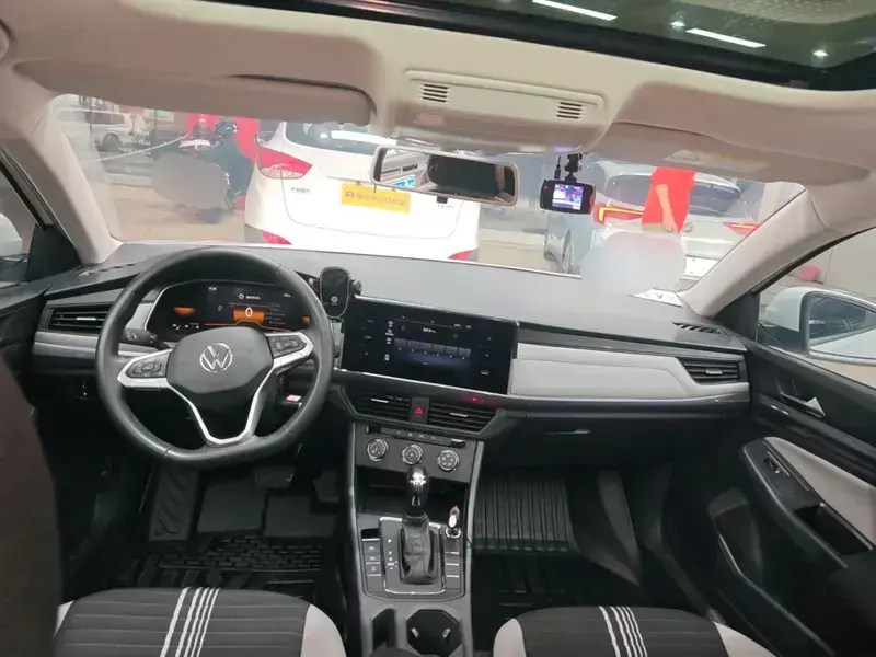 2023 Volkswagen Bora с пробегом 67 000 км