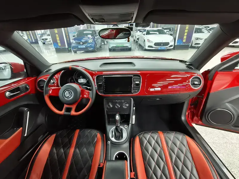 2014 Volkswagen Beetle с пробегом 85 000 км