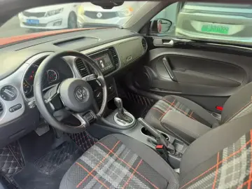 2016 Volkswagen Beetle с пробегом 45 000 км