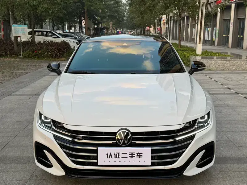 2024 Volkswagen Passat CC с пробегом 33 000 км