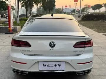 2024 Volkswagen Passat CC с пробегом 33 000 км