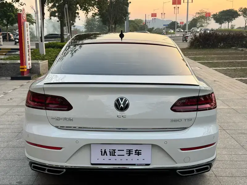 2024 Volkswagen Passat CC с пробегом 33 000 км