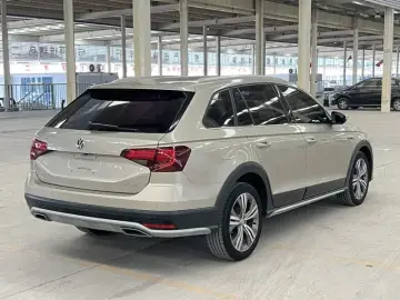 2020 Volkswagen C-Trek с пробегом 98 000 км