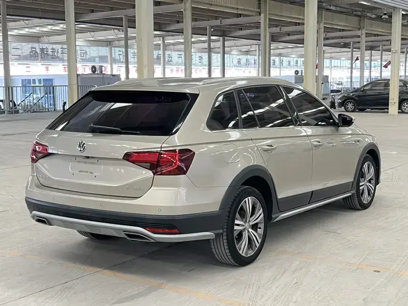 2020 Volkswagen C-Trek с пробегом 98 000 км