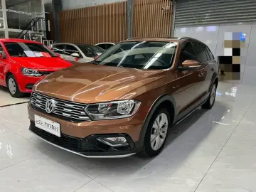 2017 Volkswagen C-Trek с пробегом 45 000 км