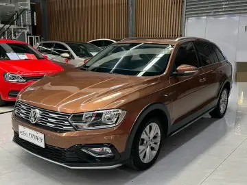 2017 Volkswagen C-Trek с пробегом 45 000 км