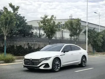 2024 Volkswagen Passat CC с пробегом 22 000 км