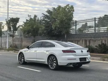 2024 Volkswagen Passat CC с пробегом 22 000 км