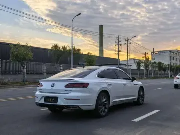 2024 Volkswagen Passat CC с пробегом 22 000 км