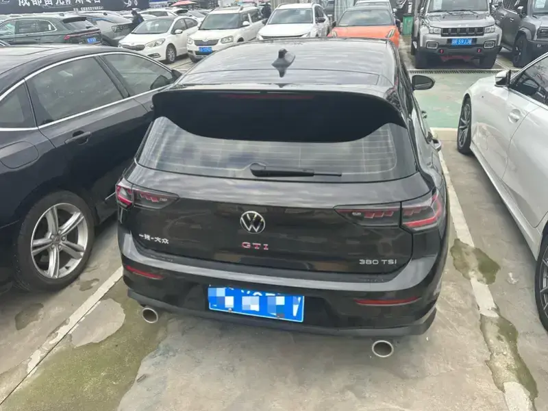 2026 Volkswagen Golf GTI с пробегом 5 000 км
