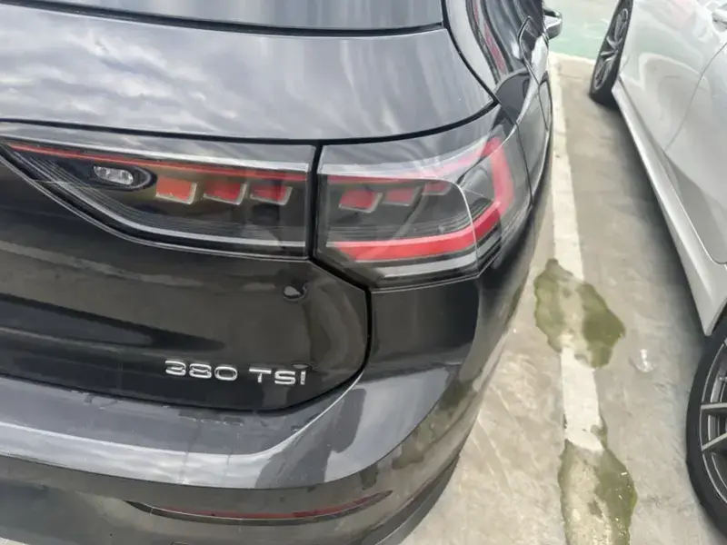 2026 Volkswagen Golf GTI с пробегом 5 000 км