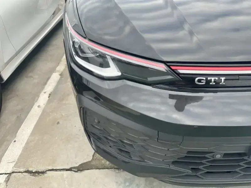 2026 Volkswagen Golf GTI с пробегом 5 000 км