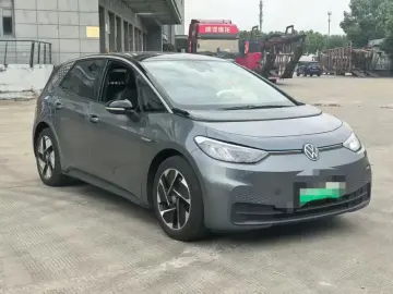 2023 Volkswagen ID.3 с пробегом 49 000 км