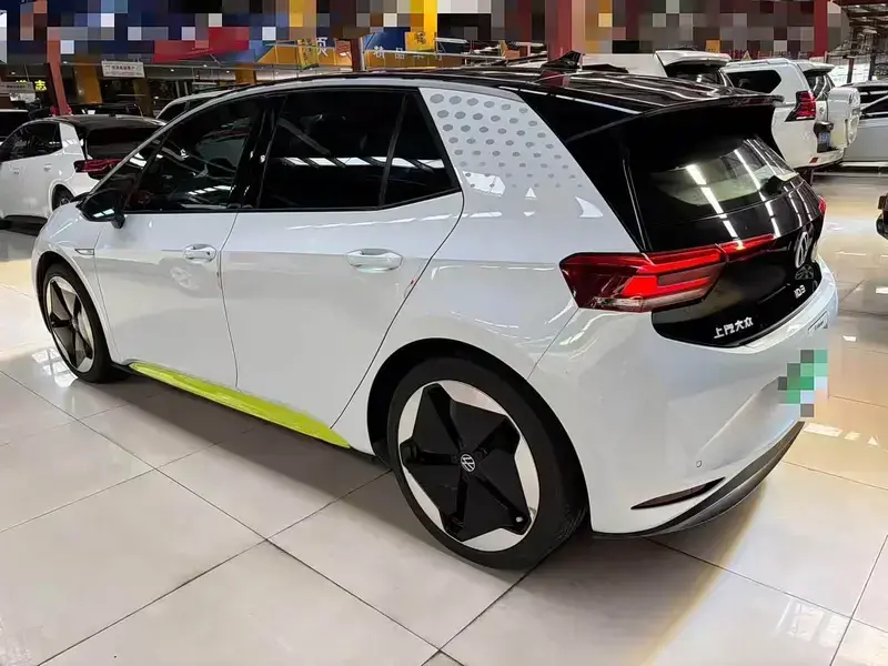 2023 Volkswagen ID.3 с пробегом 40 000 км