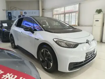 2023 Volkswagen ID.3 с пробегом 53 000 км