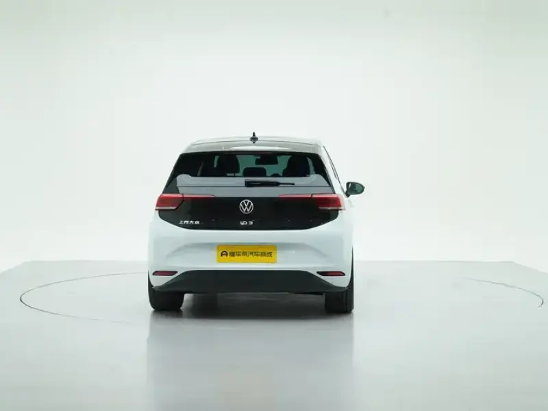 2023 Volkswagen ID.3 с пробегом 113 400 км