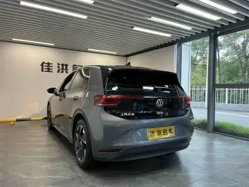 2024 Volkswagen ID.3 с пробегом 56 000 км