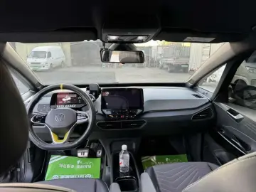 2023 Volkswagen ID.3 с пробегом 40 000 км