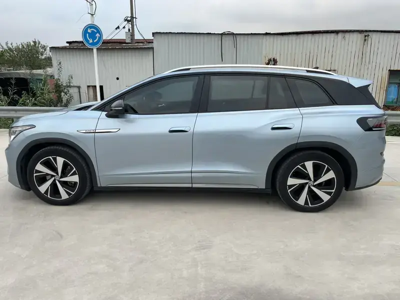 2023 Volkswagen ID.6 с пробегом 55 000 км