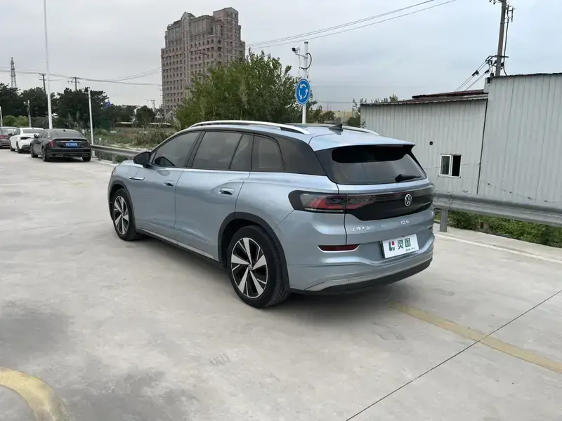 2023 Volkswagen ID.6 с пробегом 55 000 км