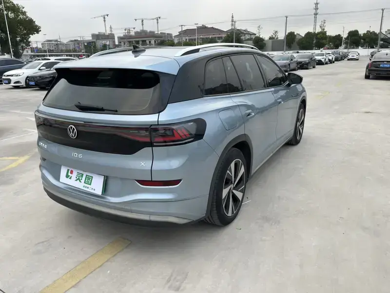 2023 Volkswagen ID.6 с пробегом 55 000 км