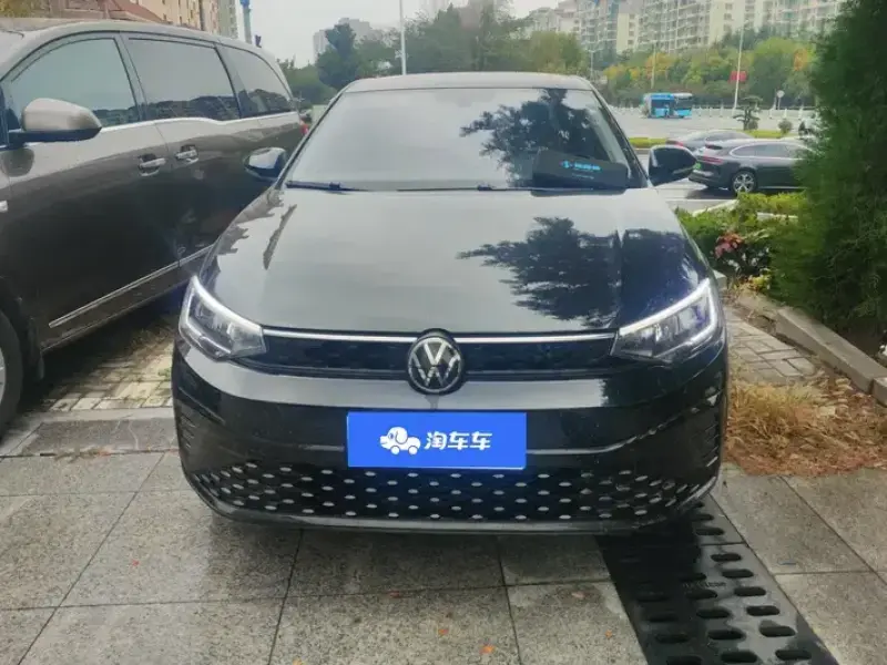 2025 Volkswagen Lavida с пробегом 22 000 км
