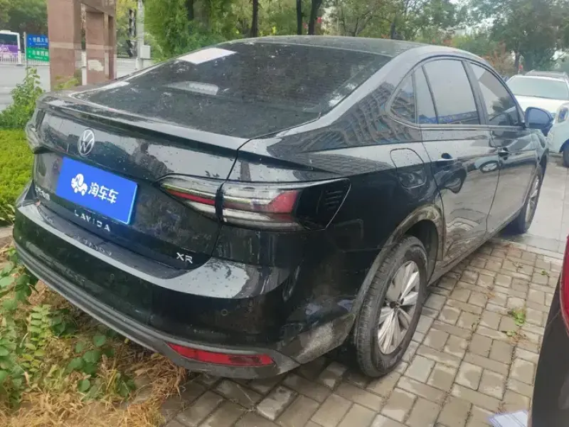 2025 Volkswagen Lavida с пробегом 22 000 км