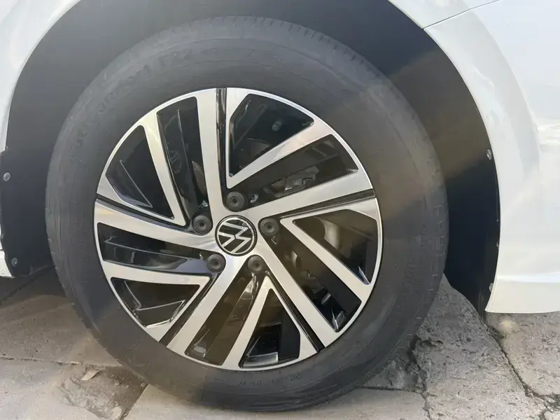 2023 Volkswagen Lavida с пробегом 39 000 км