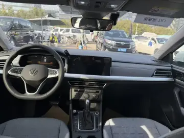2023 Volkswagen Lavida с пробегом 39 000 км