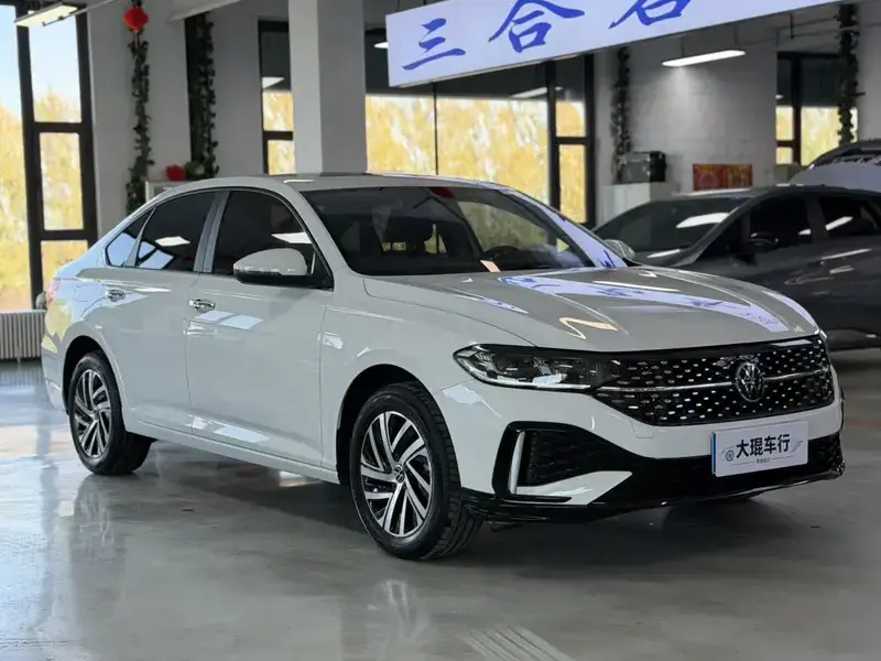 2023 Volkswagen Lavida с пробегом 29 000 км