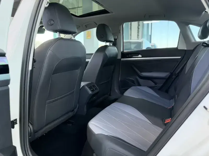 2023 Volkswagen Lavida с пробегом 29 000 км