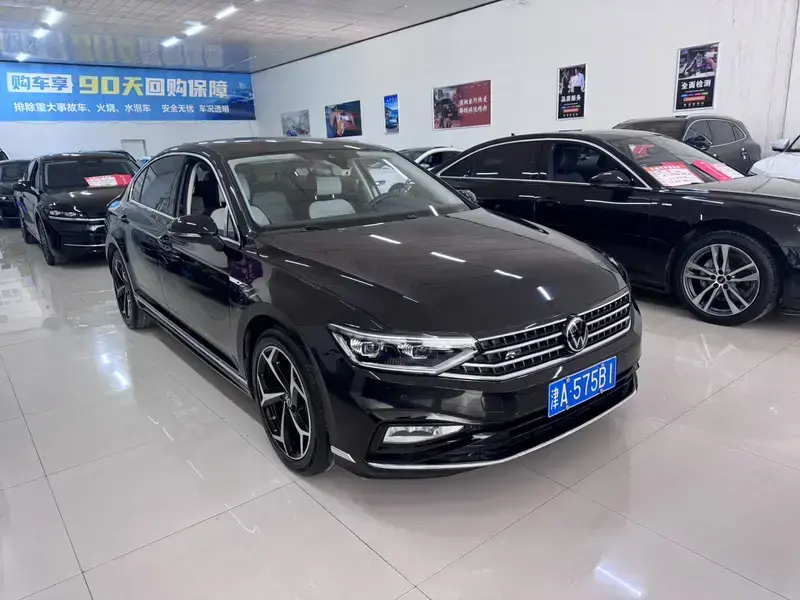 2024 Volkswagen Magotan с пробегом 23 000 км