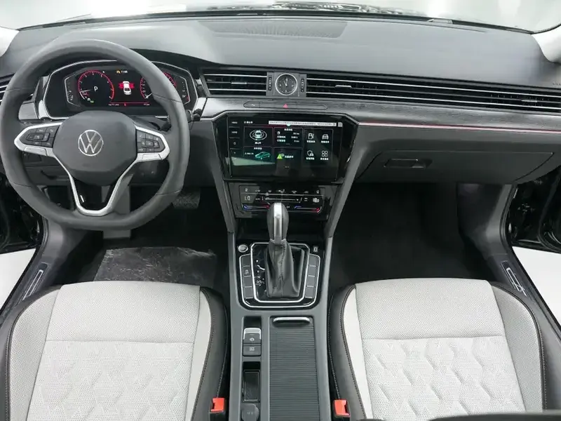 2026 Volkswagen Magotan с пробегом 700 км