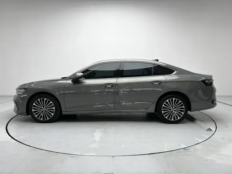 2024 Volkswagen Magotan с пробегом 26 100 км