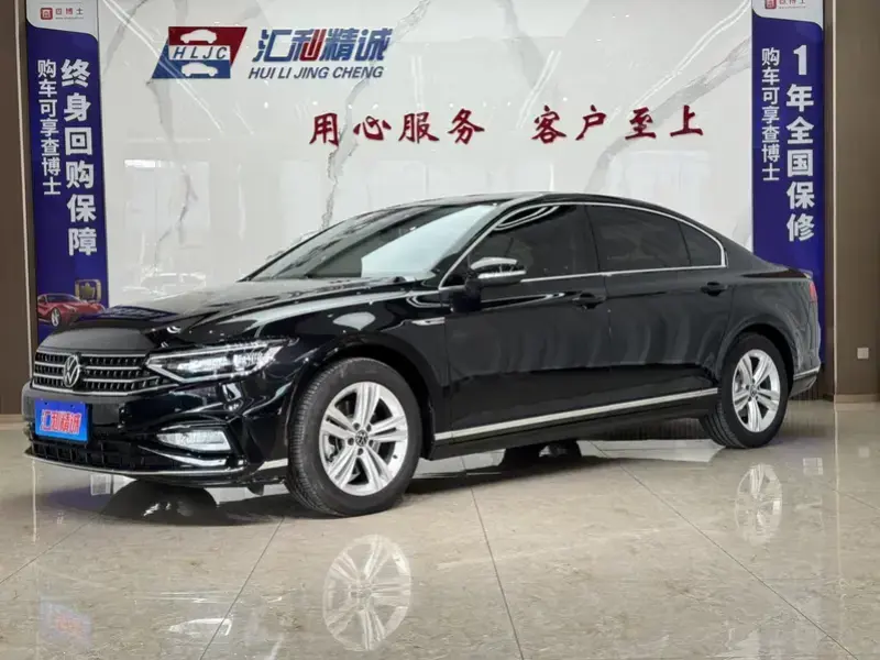 2023 Volkswagen Magotan с пробегом 33 000 км
